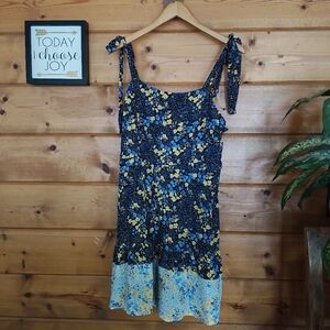 Francesca's NWT June Ivy Scorpio Sun Dress Floral Shirred Stretch Tie Strap Sz L